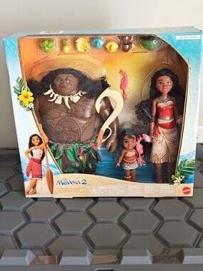Disney Moana 2 Doll Set - Brown, Green & Red